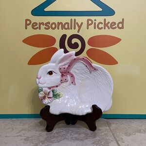 Corner Ruby Bunny Dish